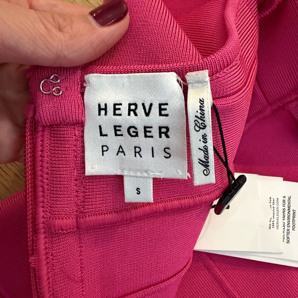 Herve Leger Hot Pink Backless Bandage Dress - Picture 4 of 10